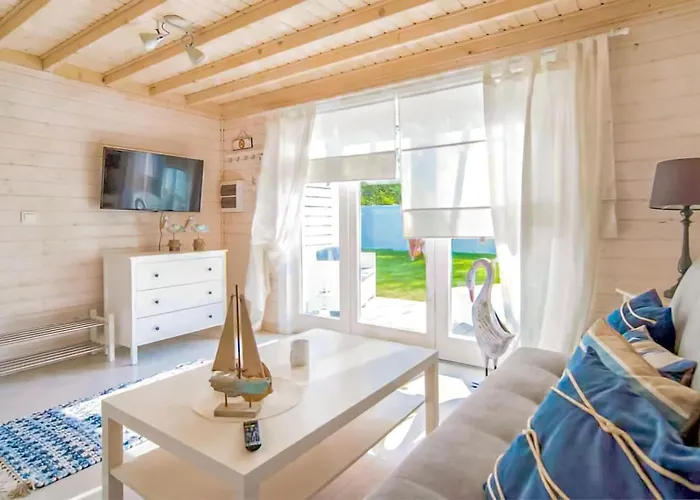 Gorgeous In With Wifi Casa de Férias Międzywodzie