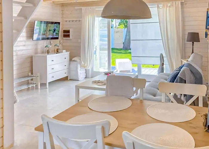 Gorgeous In With Wifi Casa de Férias Międzywodzie